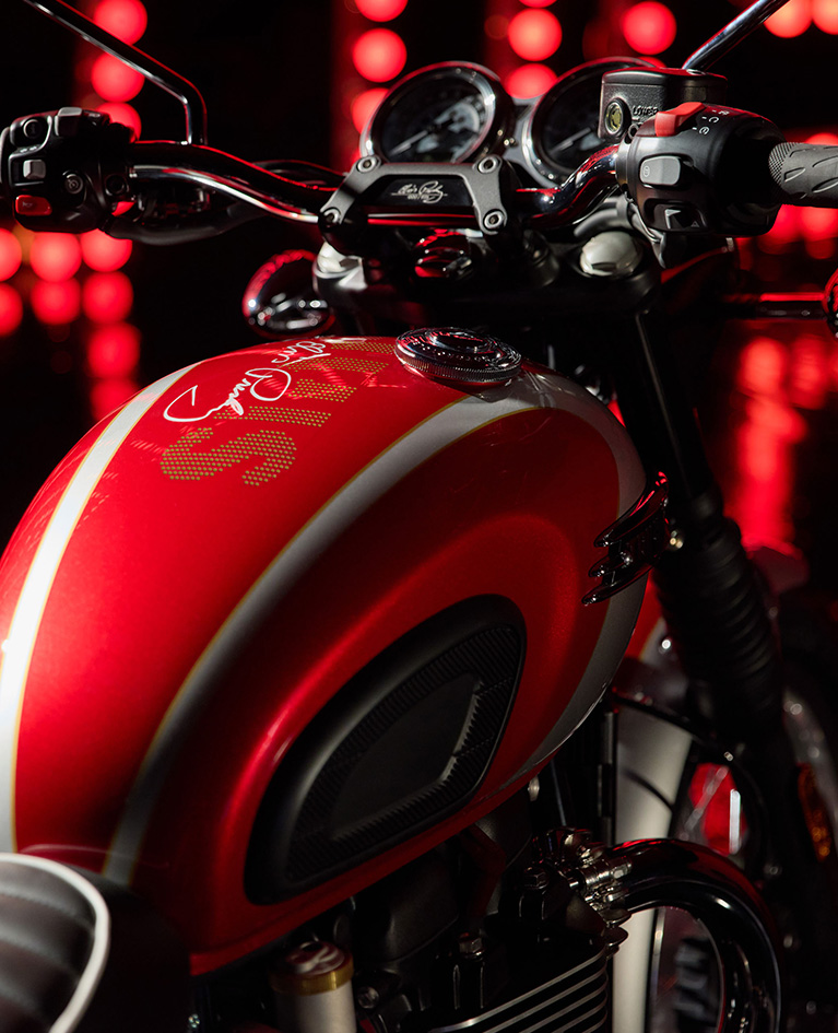 Bonneville T120